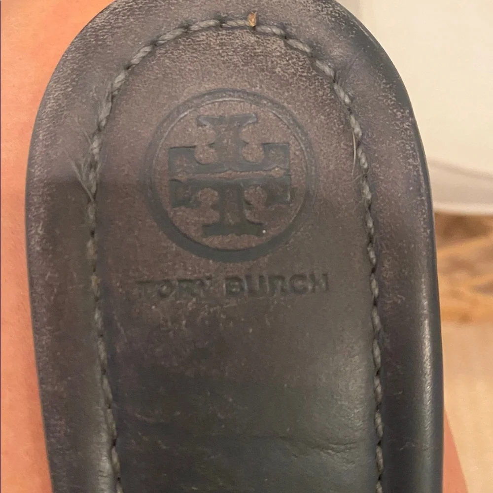 Tory Burch, navy blue Miller sandals. Size 9. - Picture 7 of 7